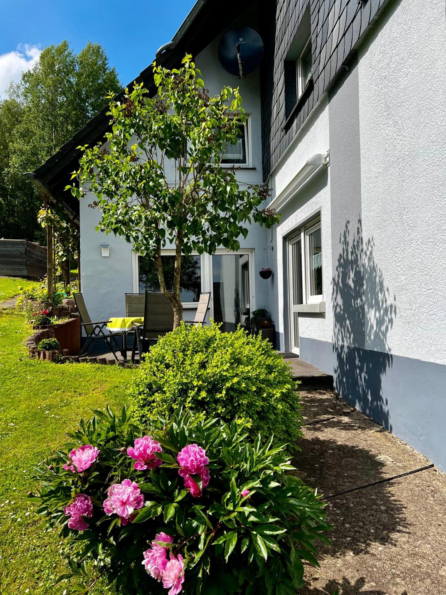Deine-Eifel-Ferienwohnung Feusdorf 外观 照片
